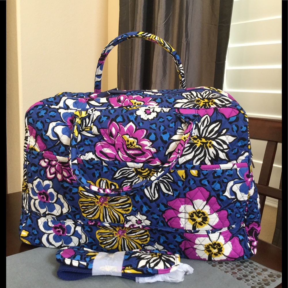 NWT VERA BRADLEY WEEKENDER TRAVEL BAG - Picture 2 of 4